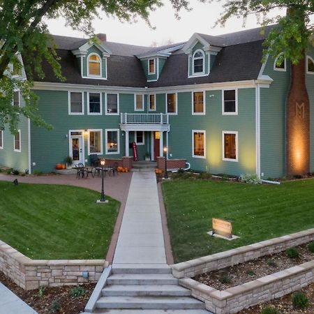 Main Street Inn Vermillion Bagian luar foto