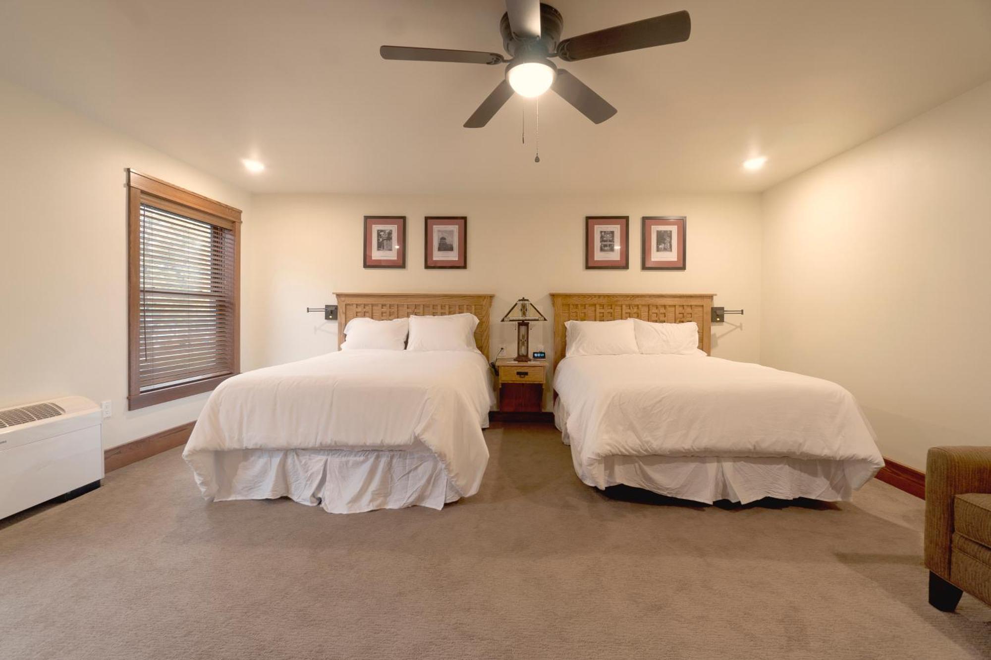 Main Street Inn Vermillion Bagian luar foto